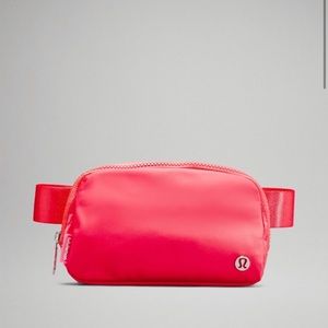 Lululemon Everywhere Belt Bag Pale Raspberry